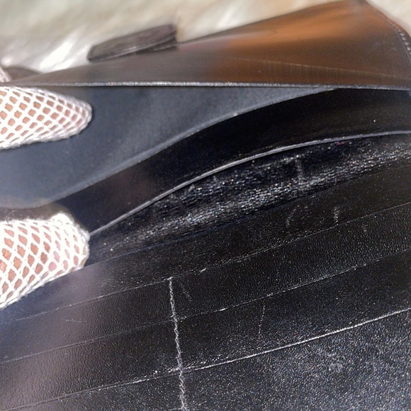 Authentic Fendi Blake wallet - Picture 9 of 12